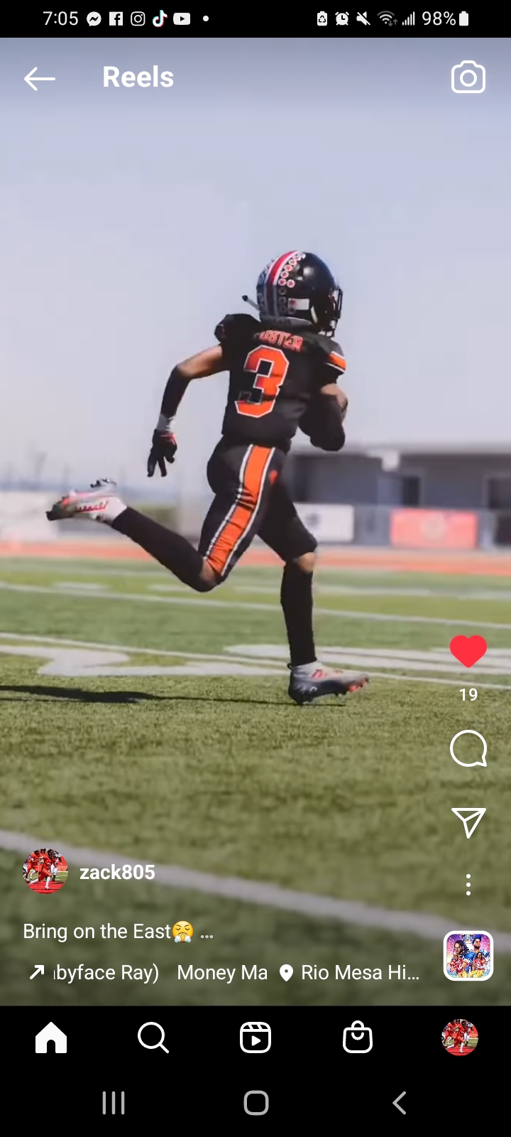 Zachry #3 breaking away on game day